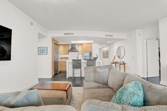 Photo - 1 N Ocean Blvd Unit 812