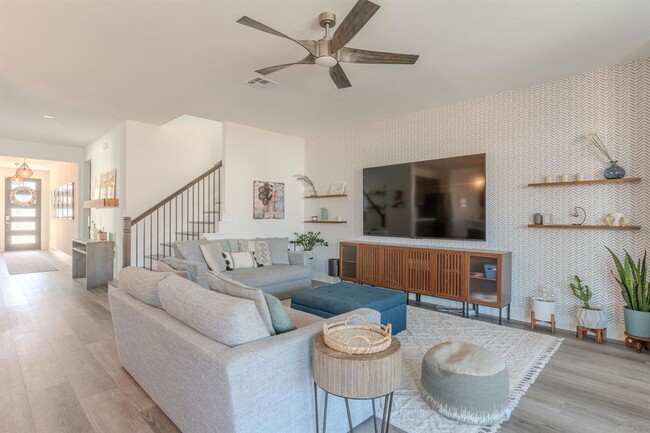 Photo - 6504 Velvet Leaf Ln