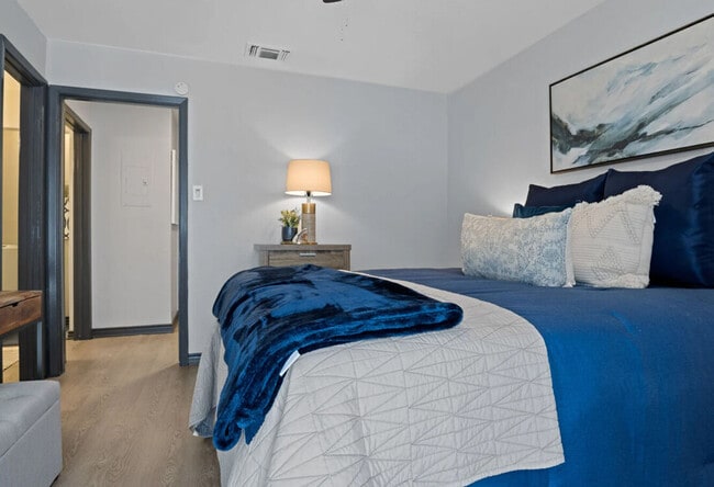 Photo - Hill at Woodway