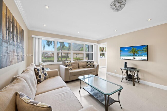 Photo - 329 SE 3rd St Unit 103S