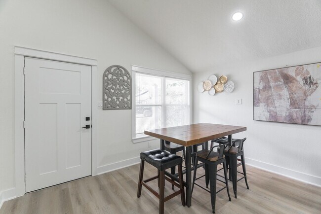 Photo - 3618 Tamfield Dr