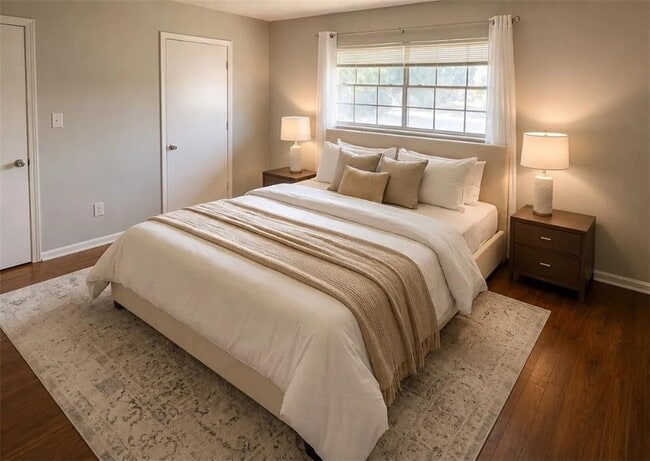Photo - 394 Northdale Rd