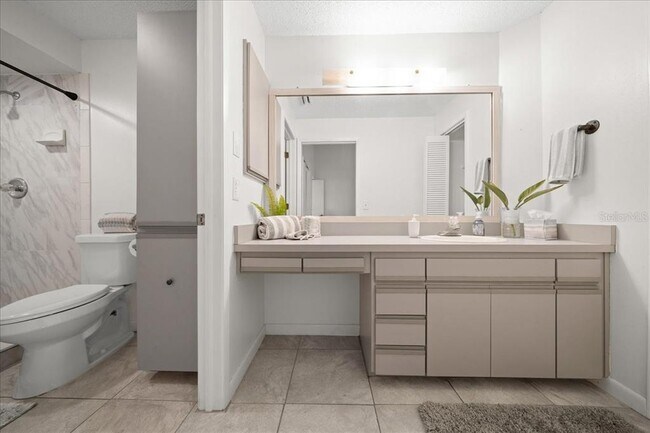2925 N Rivers Edge Blvd Unit 2925