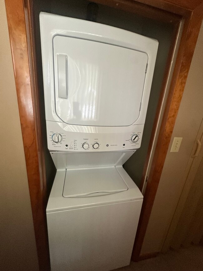 Photo - 7349 Waldman Ave