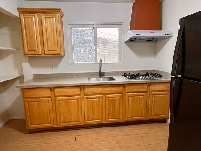 Building Photo - 1410 S Olive Ave Rental