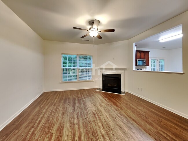 Photo - 1625 Essexwood Dr