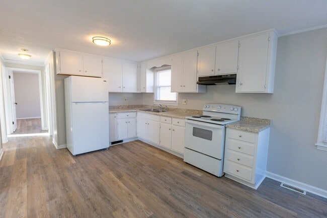 Photo - One Level Single Family Home in Madison He...