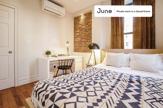 Room in Shared 3 bed/2 bath home in Upper West Side