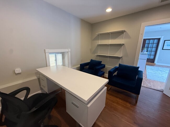 256 S Water St Unit 1B Office