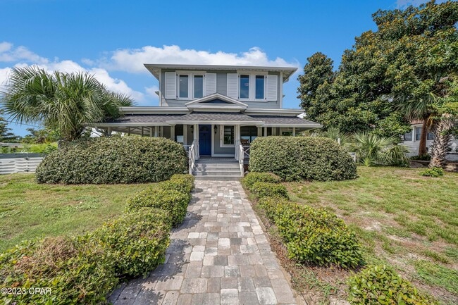 Building Photo - 2316 W Beach Dr Rental