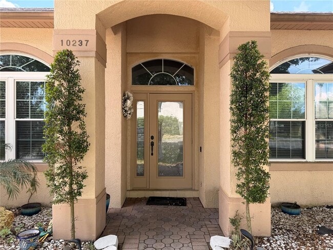 Photo - 10237 Facet Ct