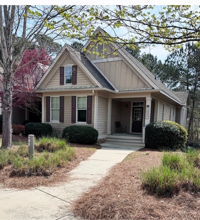 Building Photo - 1021 Porch View