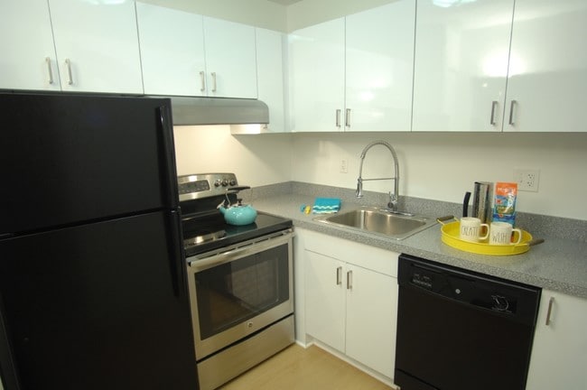 Photo - Metropolitan Oxford Flats