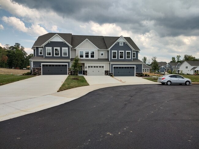 Photo - 9067 White Plains Ct