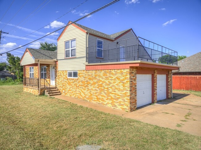 Photo - Charming Home + Balcony + Centrally Located in OKC + 3 bedrooms