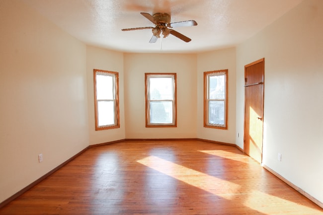 Photo - 428 Wilkinson St Unidad 2