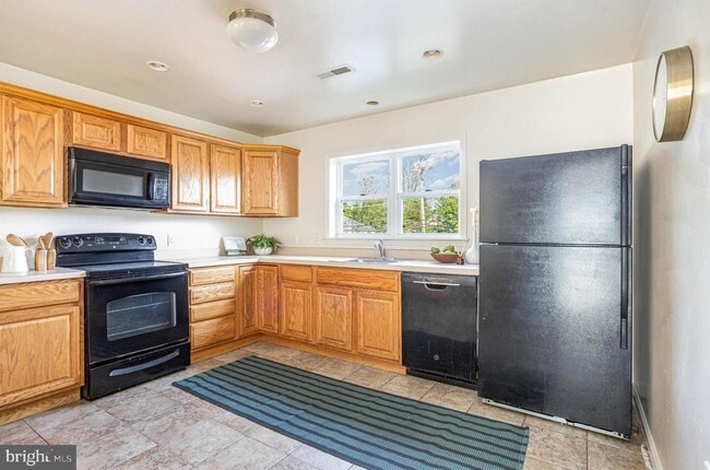 Photo - 5237 Crowson Ave