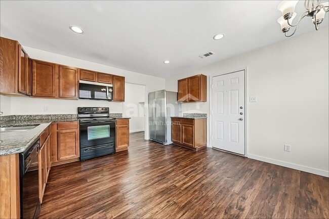 803 Windflower Dr
