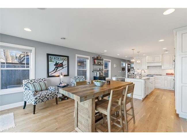 4018 Sunset Dr