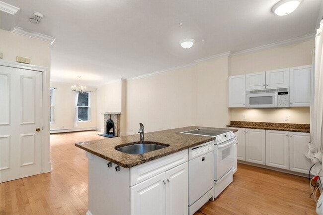 Photo - 32 Lawrence St Unit 1