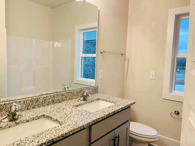 Building Photo - Coming soon!!! "Spacious 4-Bed Haven with Granite Elegance in Huntsville’s Heart!"