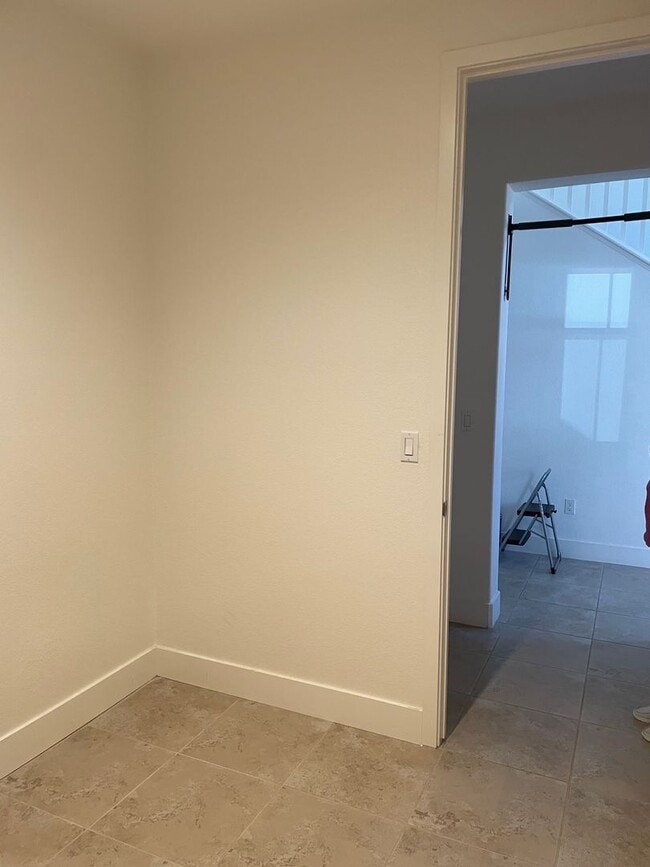 Photo - Spacious 3 Bedroom Home in Quiet Neighborhood - Solar Included!