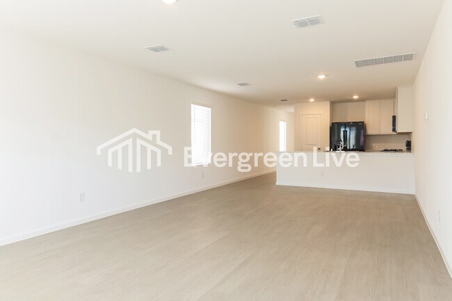 Photo - 2012 Sulky Ln