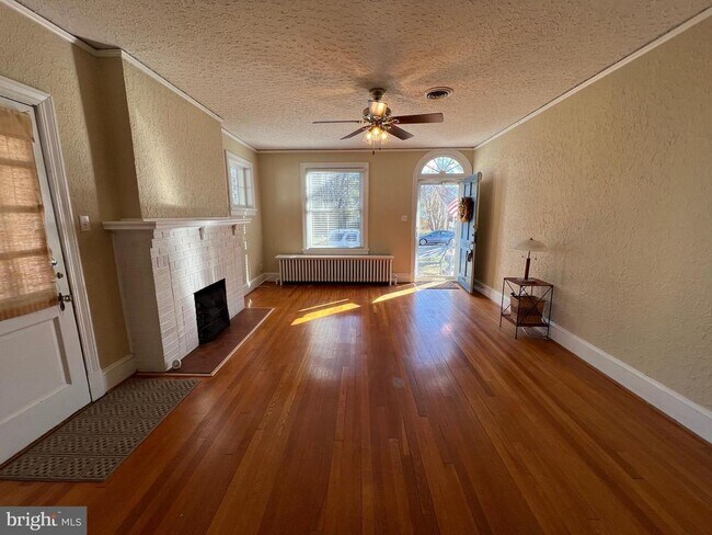 Photo - 1502 Greycourt Ave