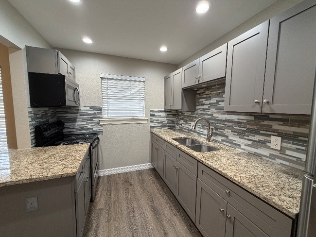 Photo - 1232 E Live Oak Rd Unit 1