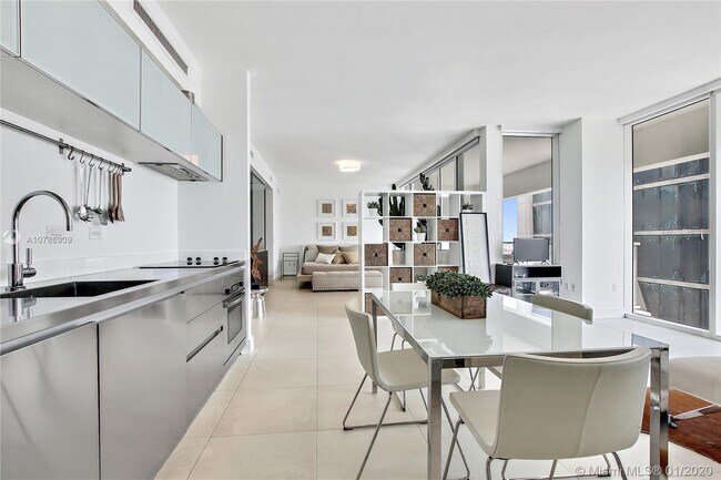 Photo - 1040 Biscayne Blvd