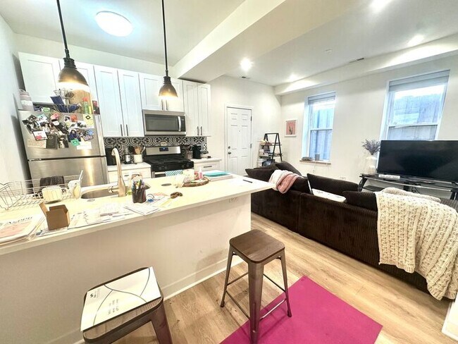 Photo - 1644 W Cermak Rd Unit 1R