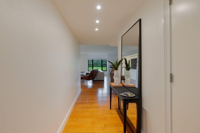 Building Photo - 13244 Polo Club Rd Unit C106 Rental