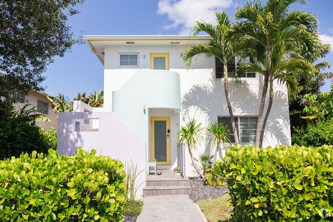 Building Photo - 210 S Ocean Blvd Rental