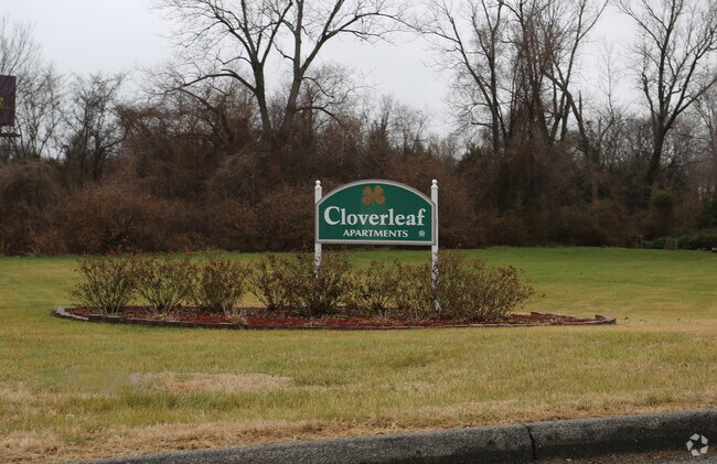 Photo - Cloverleaf Apartments