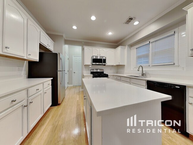 Photo - 206 Brightwater Dr