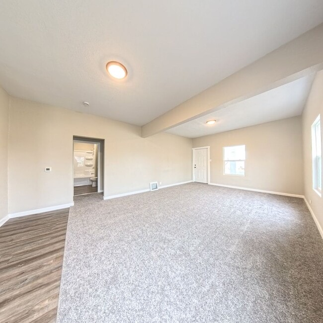 Photo - Updated 2-Bedroom Home in Marshalltown