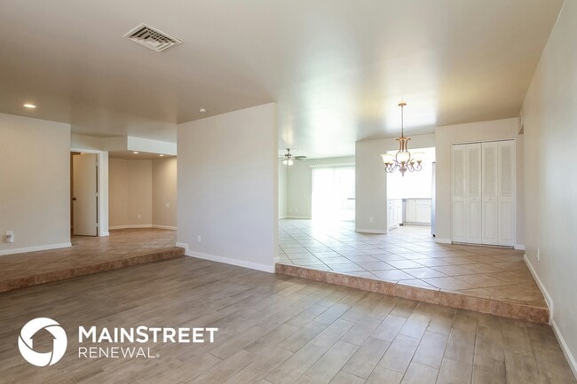 Photo - 15607 N 60th Ave