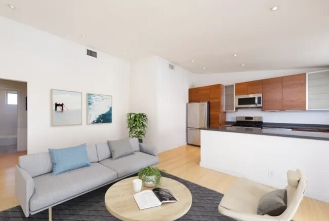 Photo - 11634 Gorham Ave Unidad 203