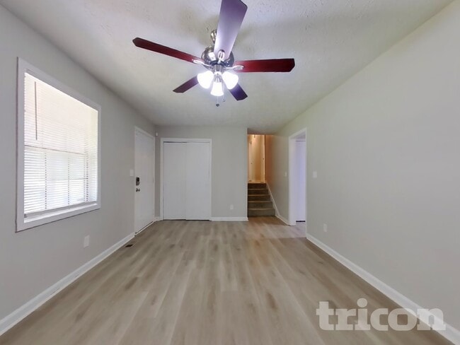Photo - 4211 Clearview Dr
