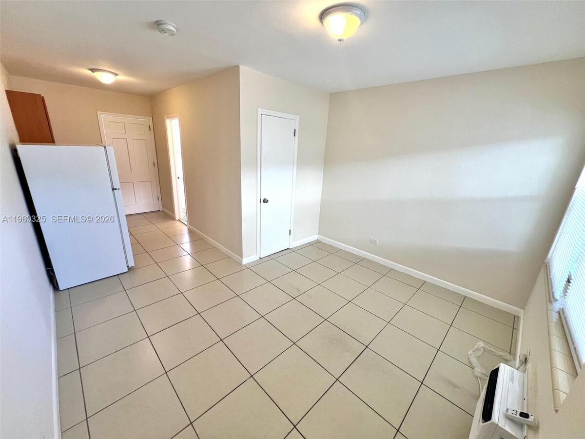 Photo - 710 NE 85th St Unit 14