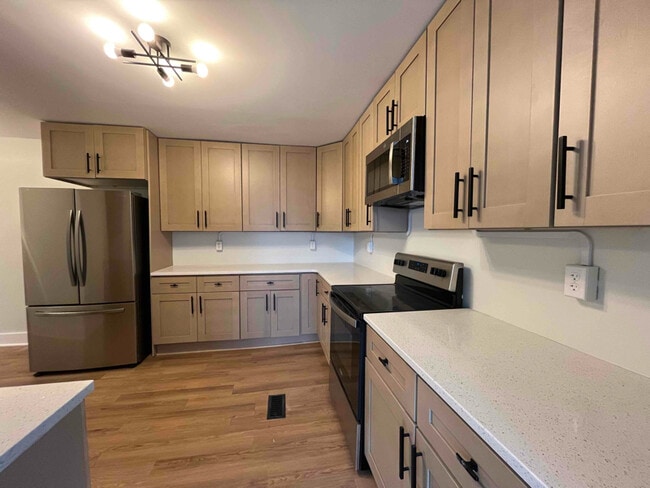 131 Pinedale St Unit A