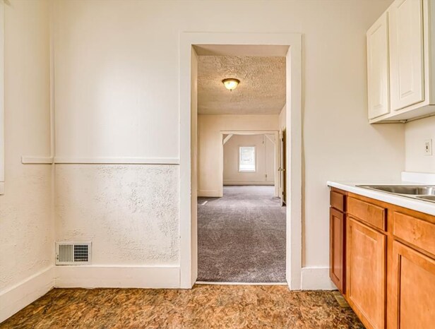 Photo - 766 W Main St