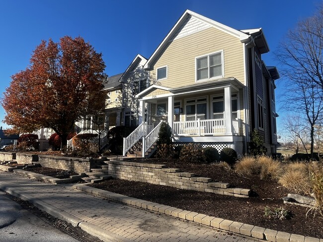 Building Photo - 1516 Broadway St