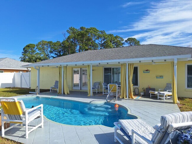 Photo - 3 BEDROOM POOL HOME OASIS IN FLORIDA SHORES EDGEWATER