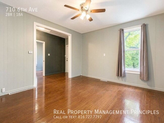Photo - 710 6th Ave