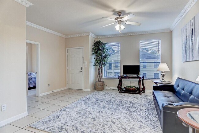 Photo - 2068 Laverne St Unit 6