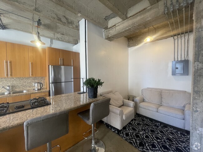 Building Photo - 455 E Ocean Blvd Rental