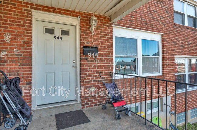 Photo - 944 Dalton Ave