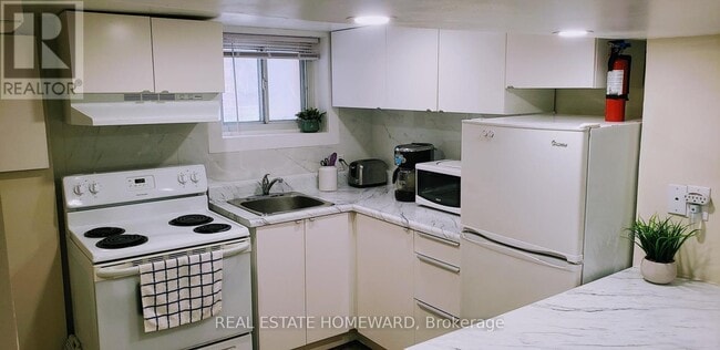 Photo - 50 Mould Ave