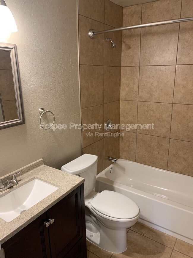 Photo - 522 Bell Ct Unit A3